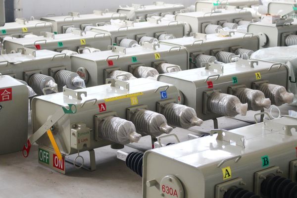 智能負荷開關和斷路器有什么區別？